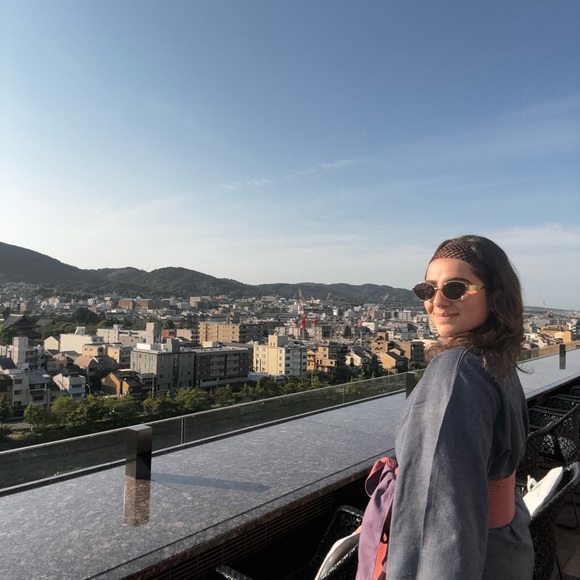 Connect with me on Instagram for $5 off your purchase! @Racheltwhite - Picture 2 of 13